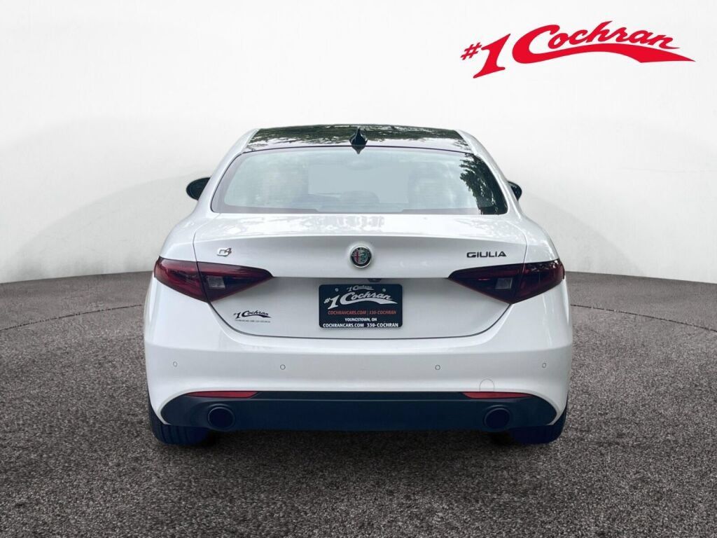 Used 2022 Alfa Romeo Giulia Ti w/ Active Assist Plus Package AWD/4WD image 8