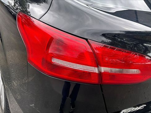 Used 2016 Ford Focus SE image 29