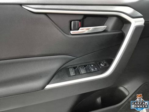 Certified 2022 Toyota RAV4 XLE w/ Convenience Package AWD/4WD image 15