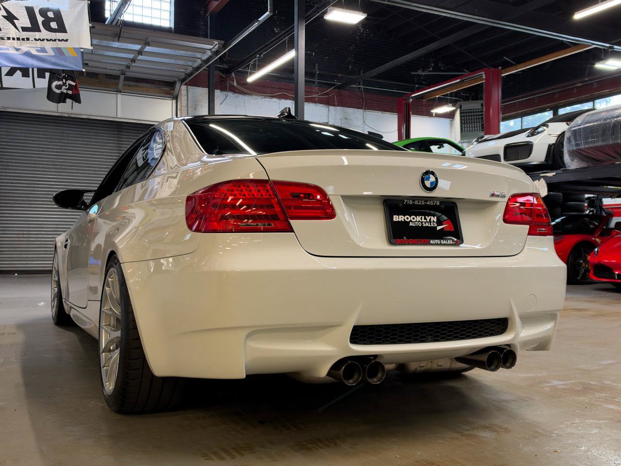 Used 2011 BMW M3 Coupe RWD image 10