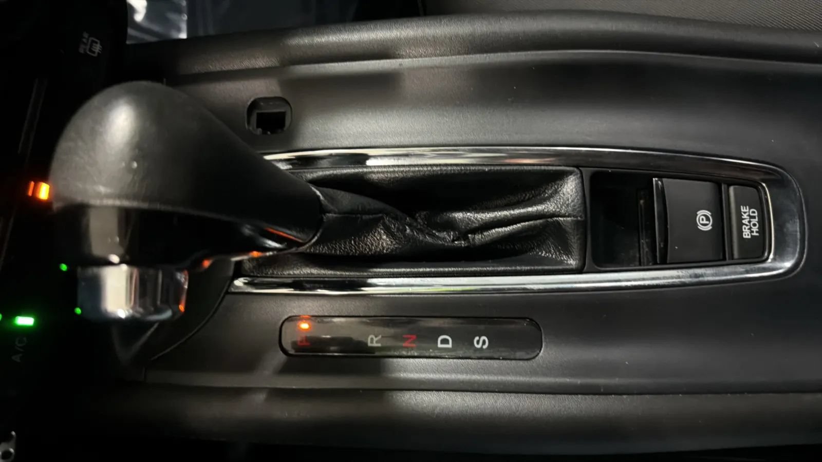 Used 2019 Honda HR-V Sport image 12