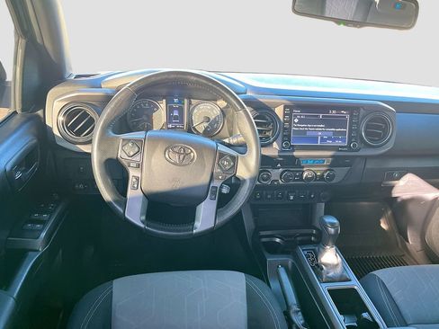 Used 2021 Toyota Tacoma TRD Off-Road w/ Technology Package image 21