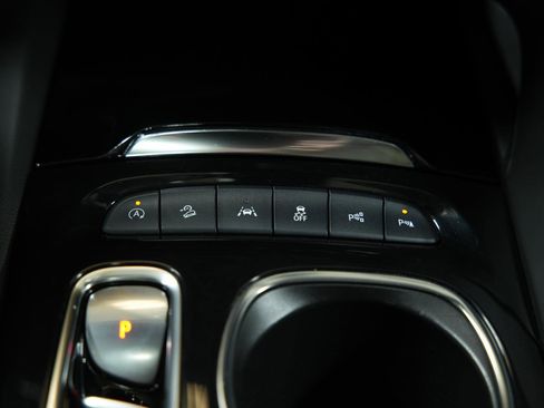 Used 2023 Buick Envision Avenir image 39