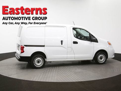 Used 2020 Nissan NV200 S image 41
