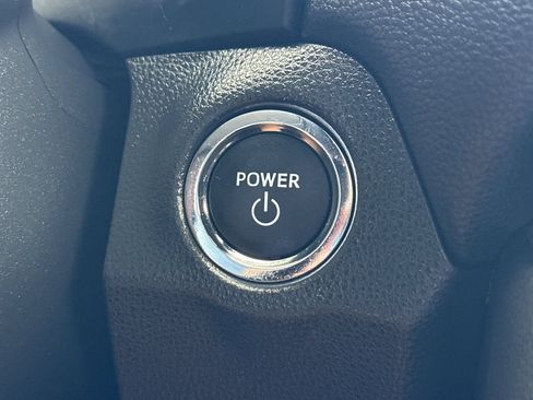 Used 2025 Toyota RAV4 SE AWD/4WD image 23