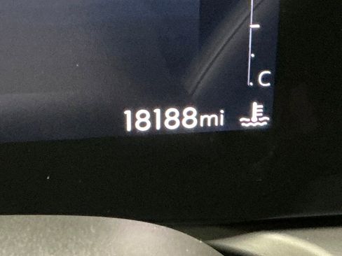 Certified 2025 Buick Encore GX Preferred w/ Comfort Package image 24