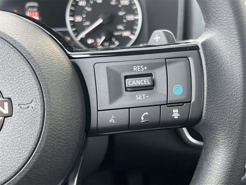 Certified 2023 Nissan Rogue SV image 24