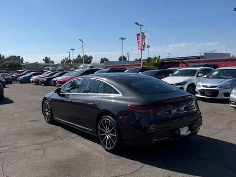 Used 2022 Mercedes-Benz EQS 580 4MATIC Sedan image 4