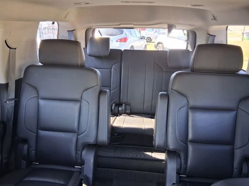 Used 2018 Chevrolet Tahoe LT w/ Luxury Package image 9