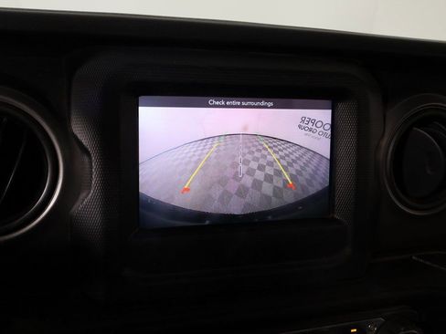 Used 2023 Jeep Wrangler Sport image 6