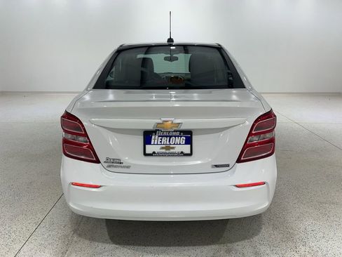Used 2020 Chevrolet Sonic Premier FWD image 4