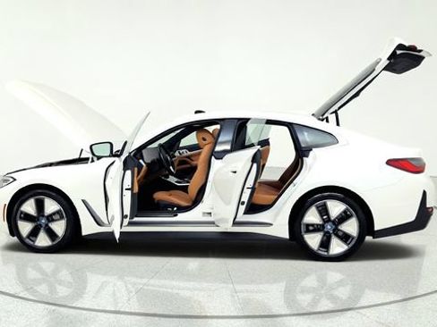 Used 2023 BMW i4 eDrive35 w/ Premium Package RWD image 15