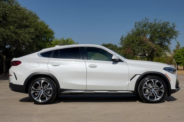 Used 2020 BMW X6 sDrive40i w/ Premium Package RWD image 3