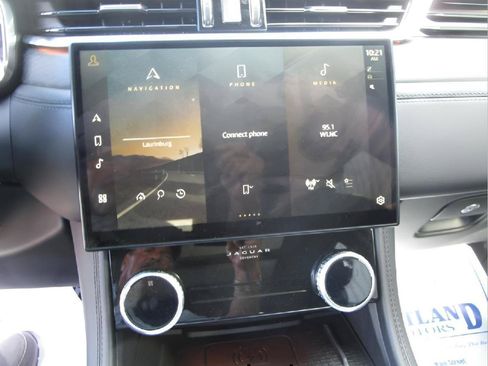 Used 2022 Jaguar F-PACE S AWD/4WD image 5