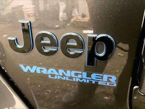 Used 2021 Jeep Wrangler Unlimited Sahara image 13