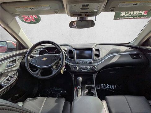 Used 2016 Chevrolet Impala LT w/ Convenience Package image 14