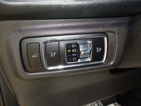 Used 2024 Lincoln Corsair Reserve w/ Equipment Group 201A image 14