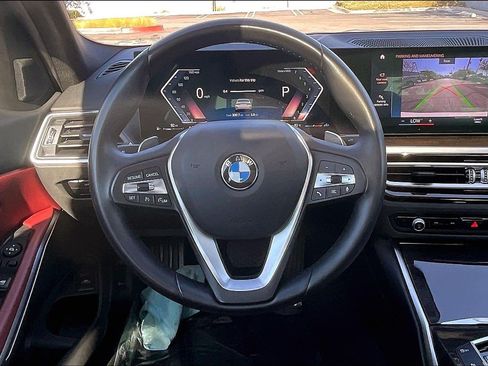 Used 2023 BMW 330i Sedan w/ Convenience Package RWD image 5