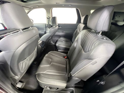 Used 2023 Hyundai Palisade Limited AWD/4WD image 25