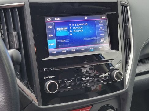 Used 2019 Subaru Crosstrek 2.0i Premium image 21