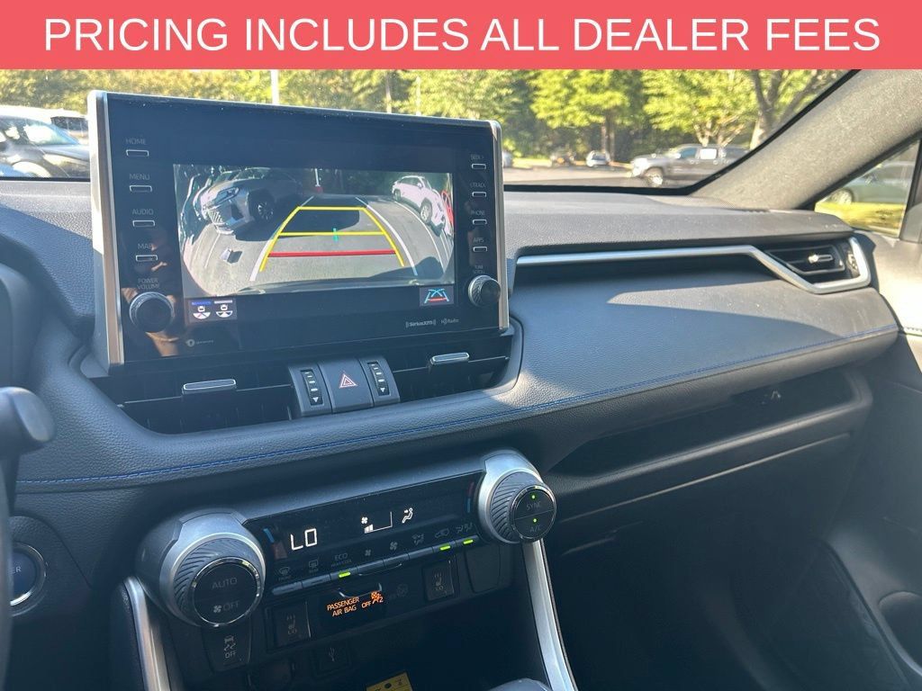 Used 2022 Toyota RAV4 XSE AWD/4WD image 22