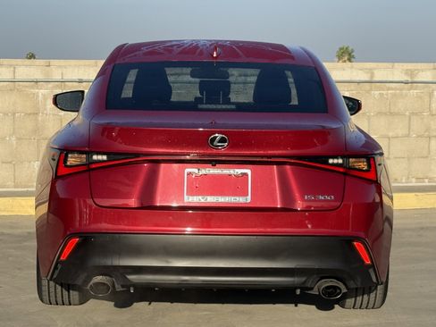 Certified 2022 Lexus IS 300 image 11