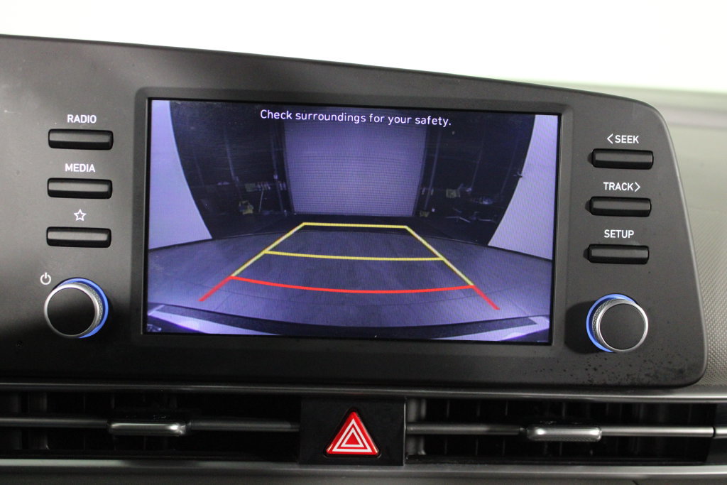 Certified 2022 Hyundai Elantra SEL FWD image 28