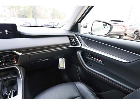 Certified 2025 MAZDA CX-90 3.3 Turbo w/ Preferred Package image 8