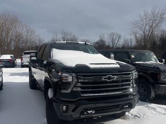 Used 2024 Chevrolet Silverado 3500 High Country w/ High Country Premium Package video 2