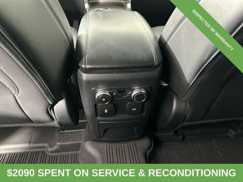 Used 2022 Ford Explorer XLT w/ Equipment Group 202A AWD/4WD image 16