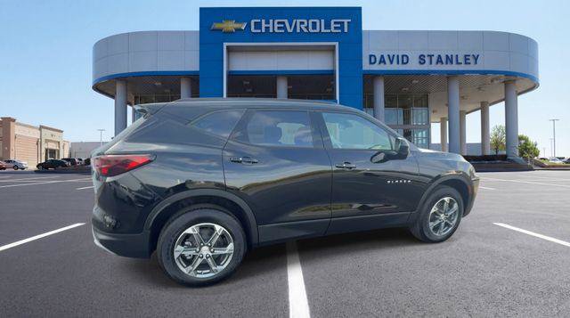 New 2026 Chevrolet Blazer LT w/ Convenience Package FWD image 8