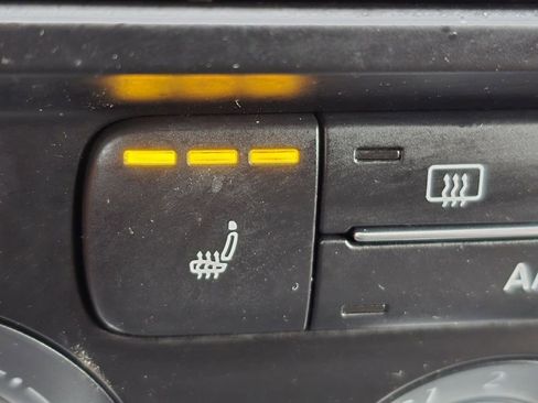 Used 2017 Volkswagen Jetta S w/ Jetta S Cold Weather Package image 9