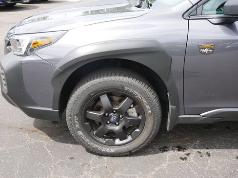 Used 2025 Subaru Outback Wilderness w/ Wilderness Package AWD/4WD image 8