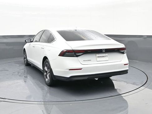 Certified 2023 Honda Accord EX image 5