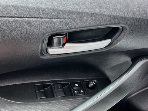 Used 2026 Toyota Corolla SE w/ SE Package FWD image 16