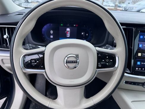 Used 2024 Volvo S60 B5 Core image 12