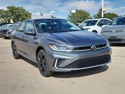 New 2025 Volkswagen Jetta SE