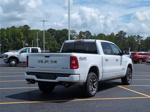 New 2026 RAM 1500 Laramie AWD/4WD image 7