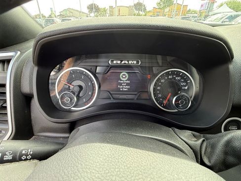 Used 2025 RAM 3500 Big Horn AWD/4WD image 19