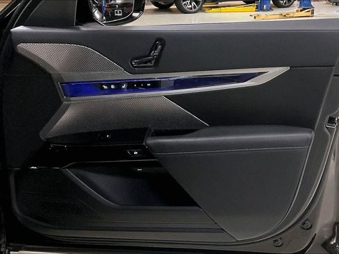 Certified 2025 BMW 740i 740i image 21