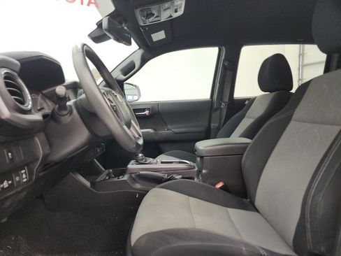 Used 2023 Toyota Tacoma TRD Off-Road image 15