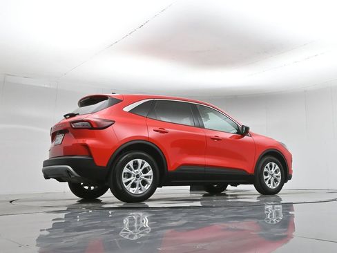 Certified 2024 Ford Escape Active FWD image 50