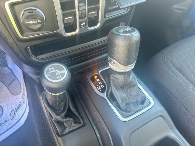 Used 2023 Jeep Wrangler Unlimited Sport AWD/4WD image 22