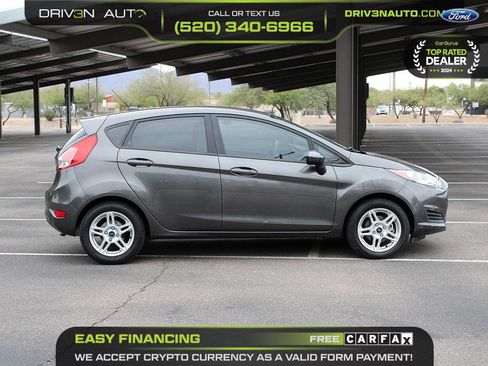 Used 2017 Ford Fiesta SE image 8