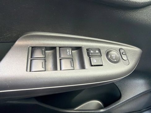 Used 2017 Honda Fit LX image 22