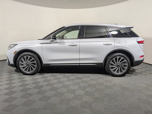 Used 2025 Lincoln Corsair Reserve w/ Towing Package FWD image 5