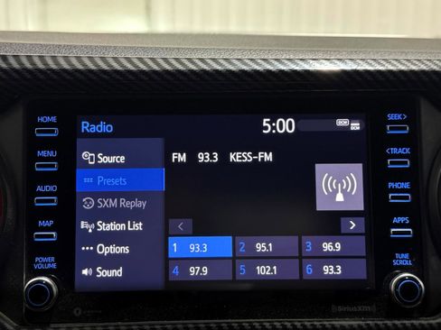 Used 2021 Toyota Tacoma TRD Off-Road w/ Technology Package image 13