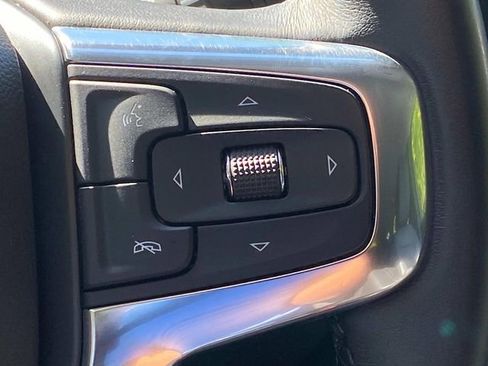 Used 2022 Chevrolet Blazer LT FWD image 18
