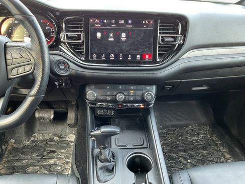 Used 2022 Dodge Durango GT image 11
