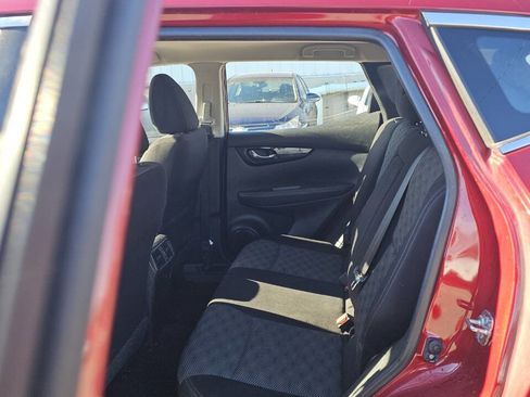 Used 2019 Nissan Rogue Sport SV w/ All-Weather Package image 7